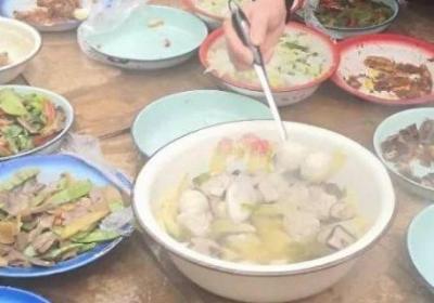 吃百家饭的寓意是什么