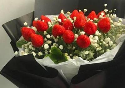 草莓花束的寓意是什么